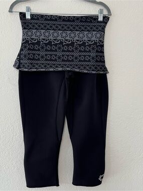 Zaggora Women’s Medium Black and Gray Neoprene Weight Loss Hot Pants Leggings